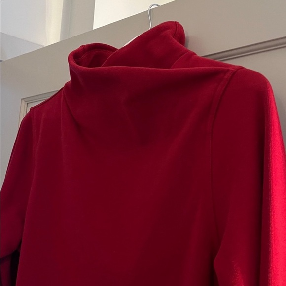Athleta Cozy Karma Funnel Neck Pullover Twist Neck Sweatshirt Clover Berry Red - Picture 5 of 9